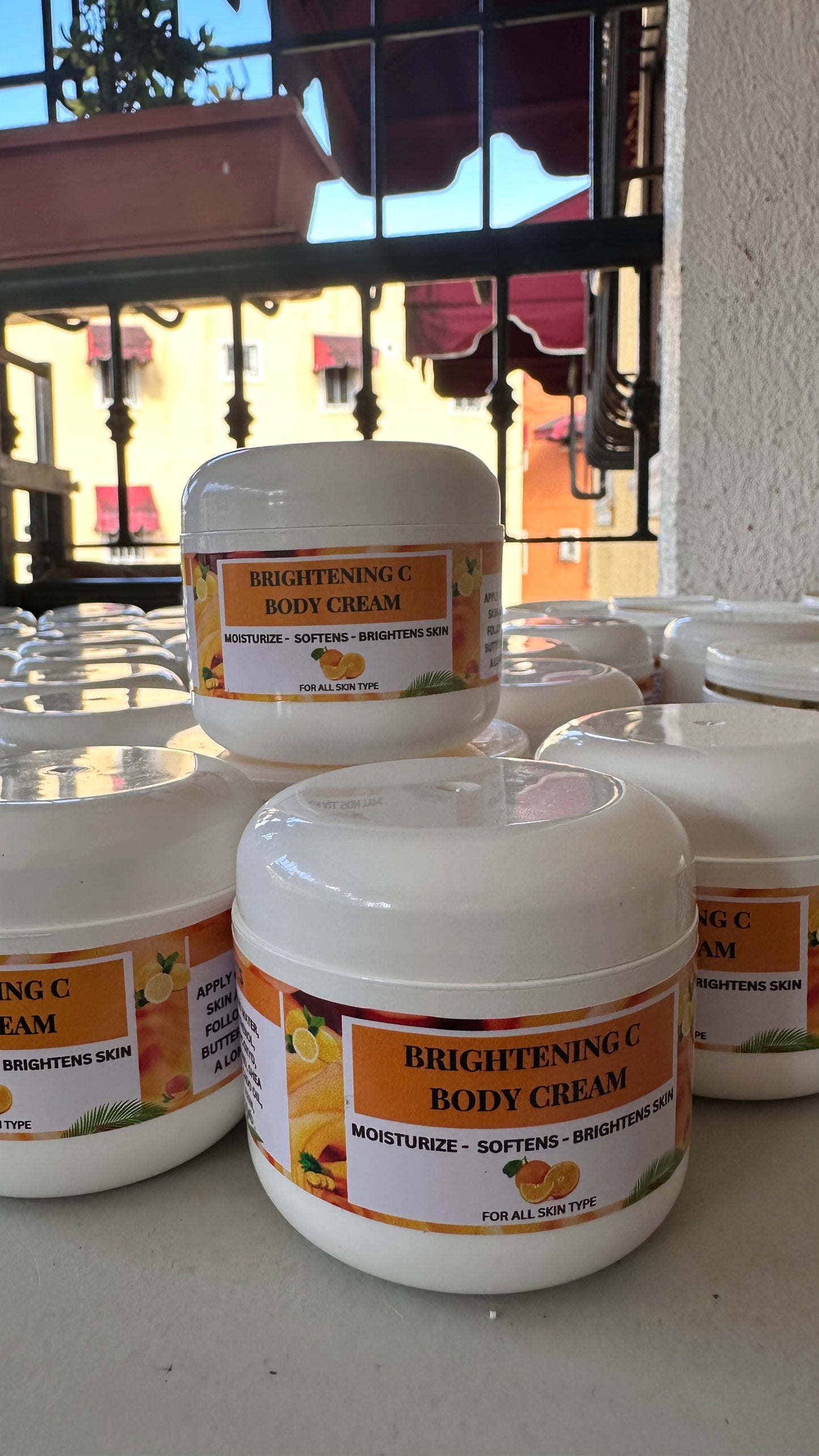 BRIGHTENING C BODY CREAM 4 oz