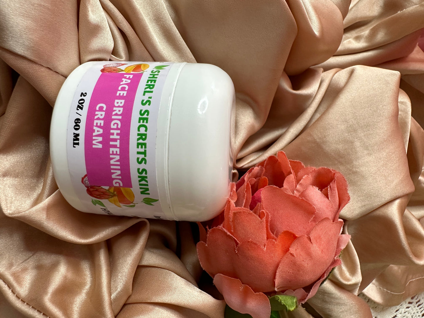 CREMA ILUMINADORA DEL ROSTRO