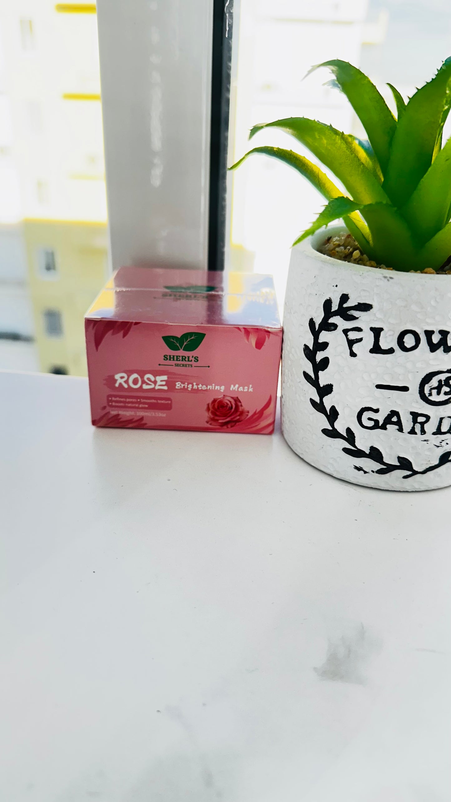 🌹 Rose Brightening Mask
